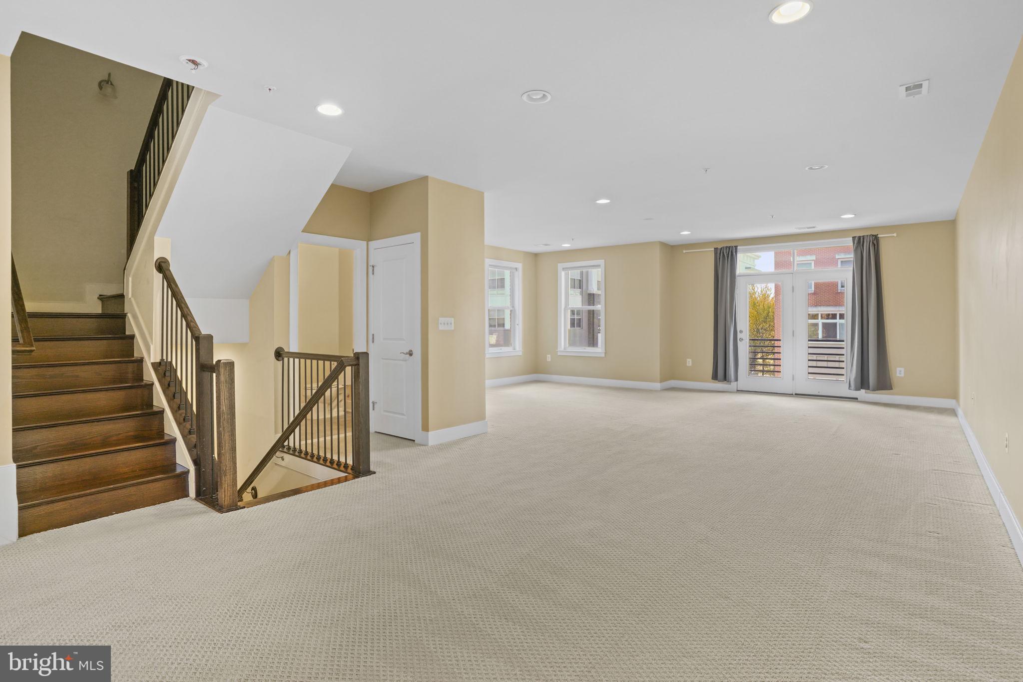 POTOMAC YARD - Residential