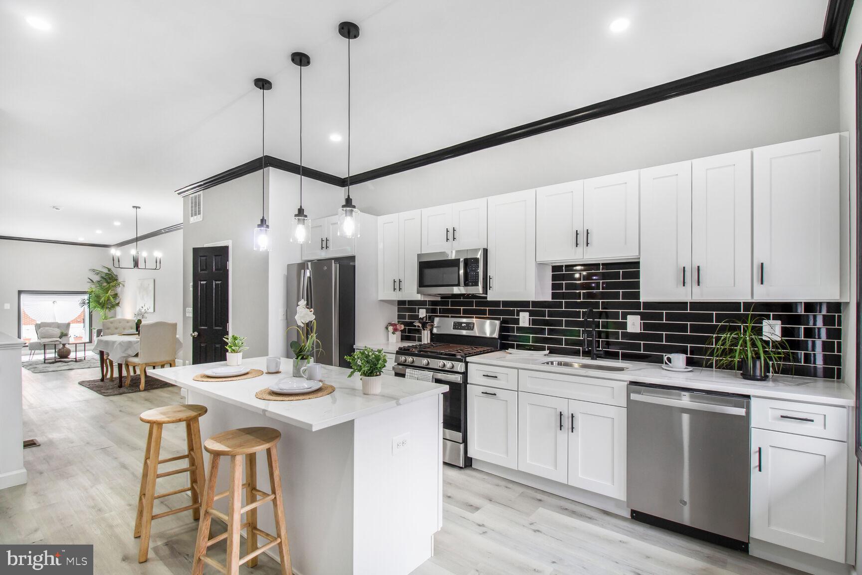 MILTON-MONTFORD - Residential