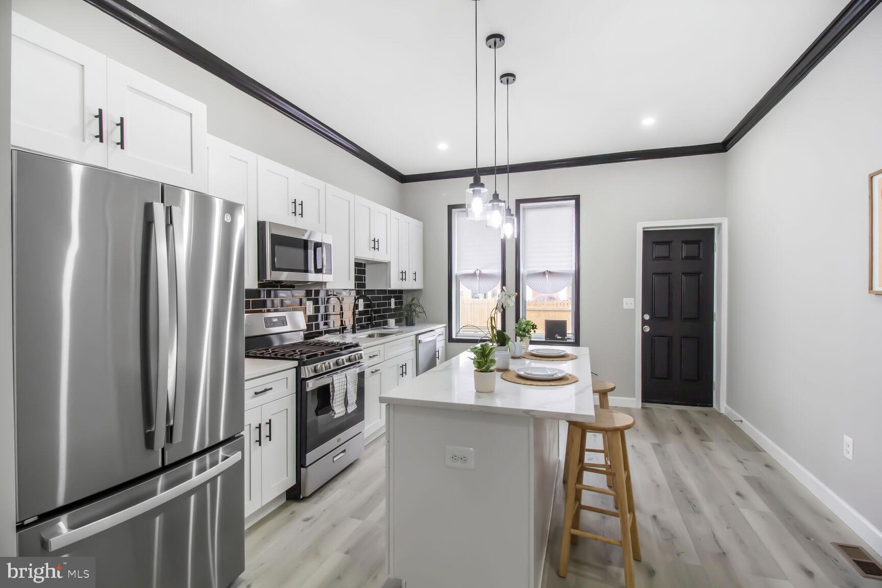 MILTON-MONTFORD - Residential