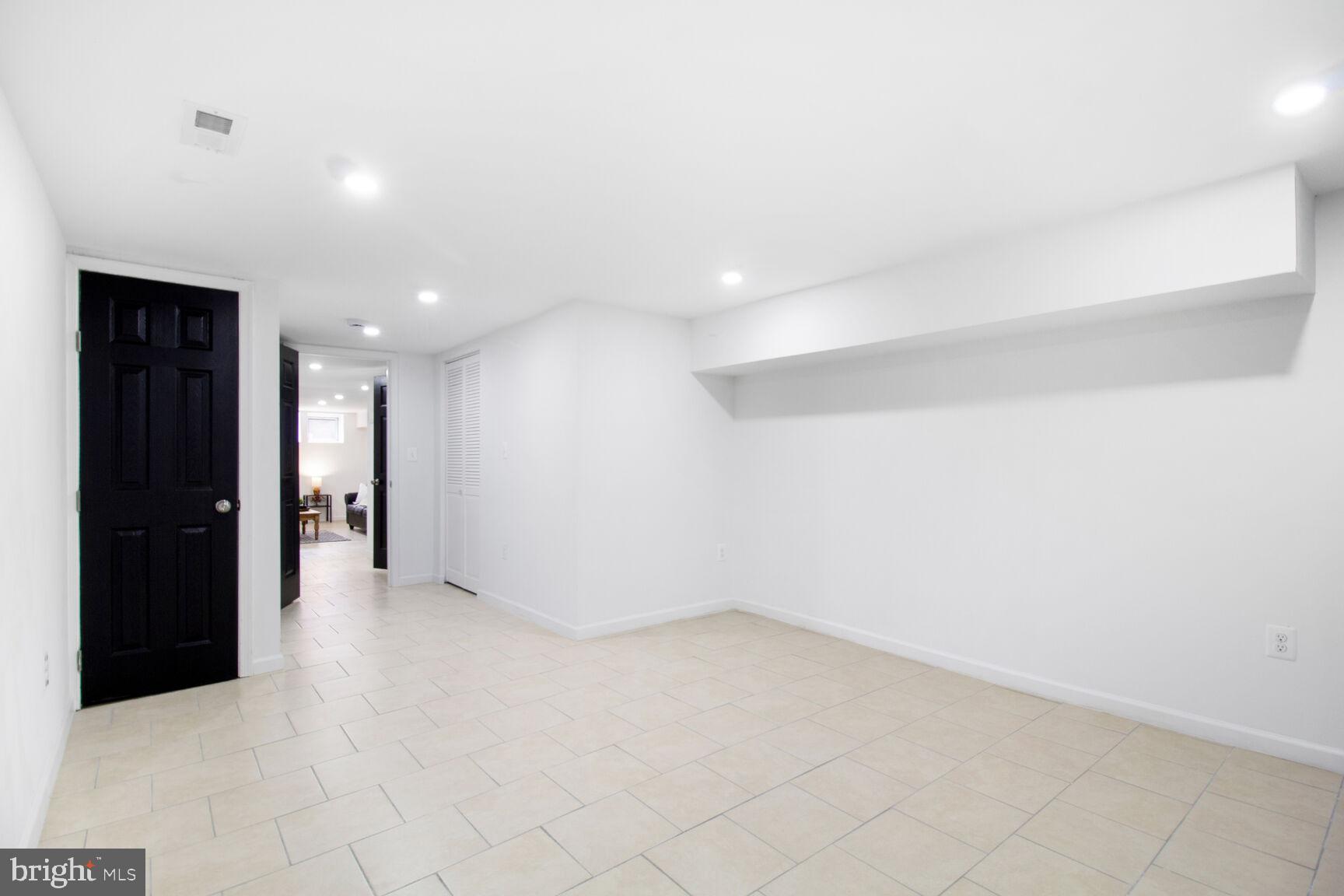 MILTON-MONTFORD - Residential