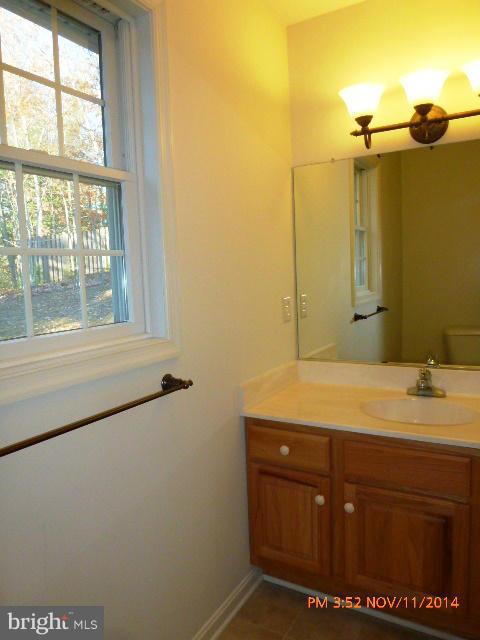 TWIN LAKES EAST - Residential