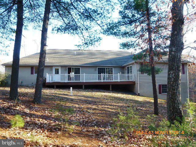 TWIN LAKES EAST - Residential