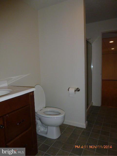 TWIN LAKES EAST - Residential