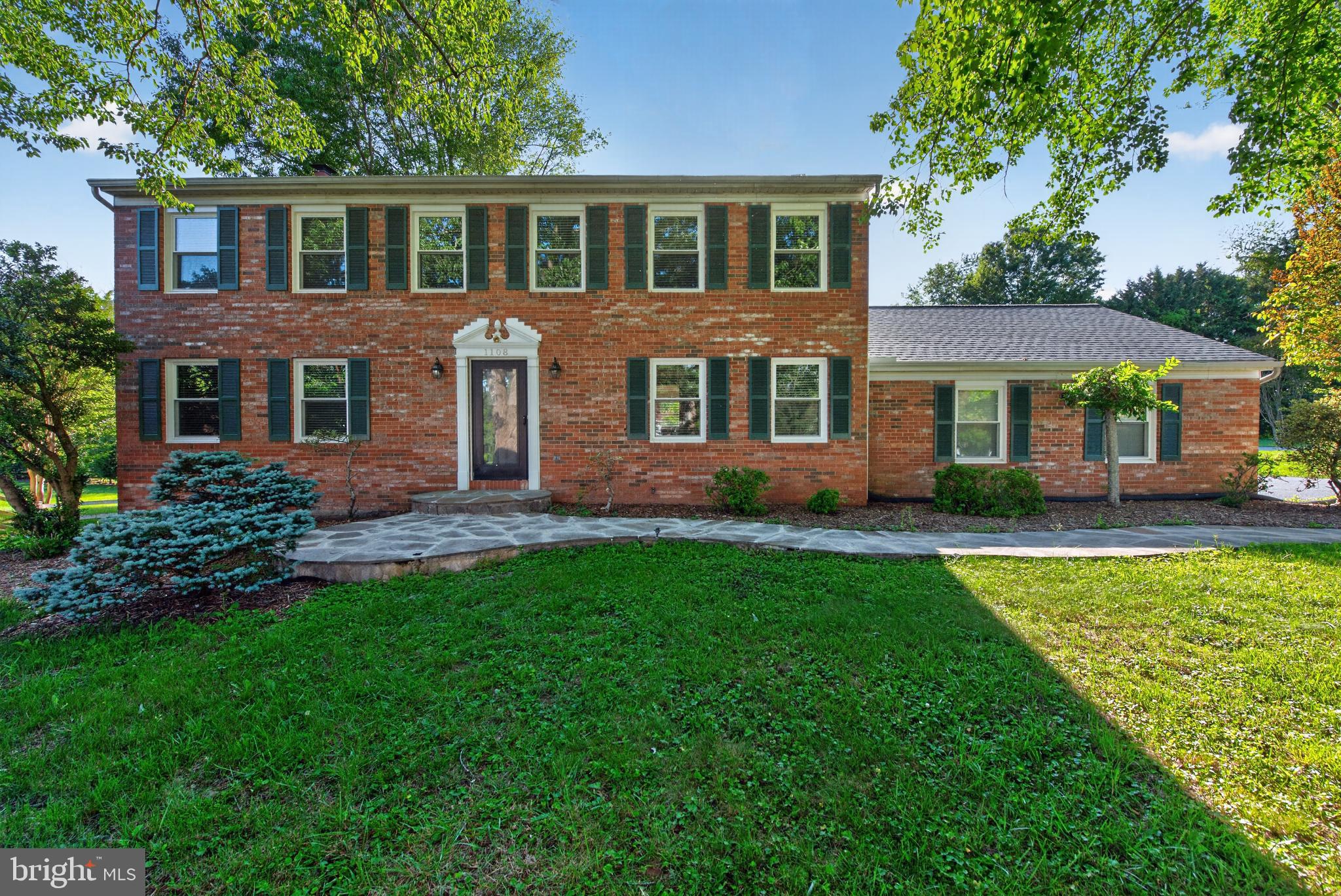 LOCKMEADE - Residential