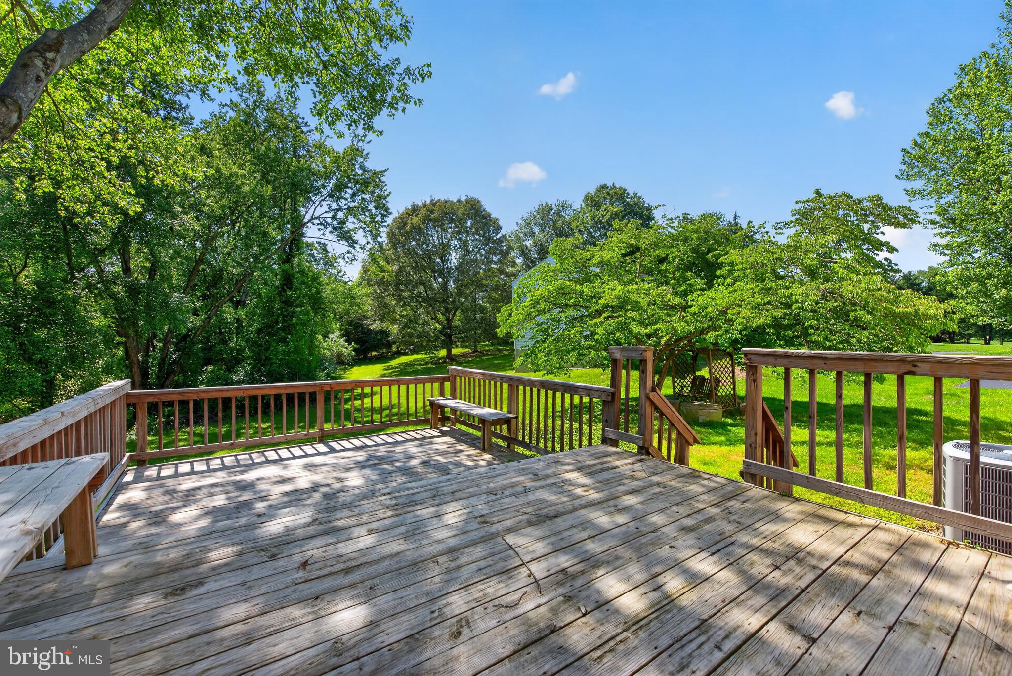 LOCKMEADE - Residential