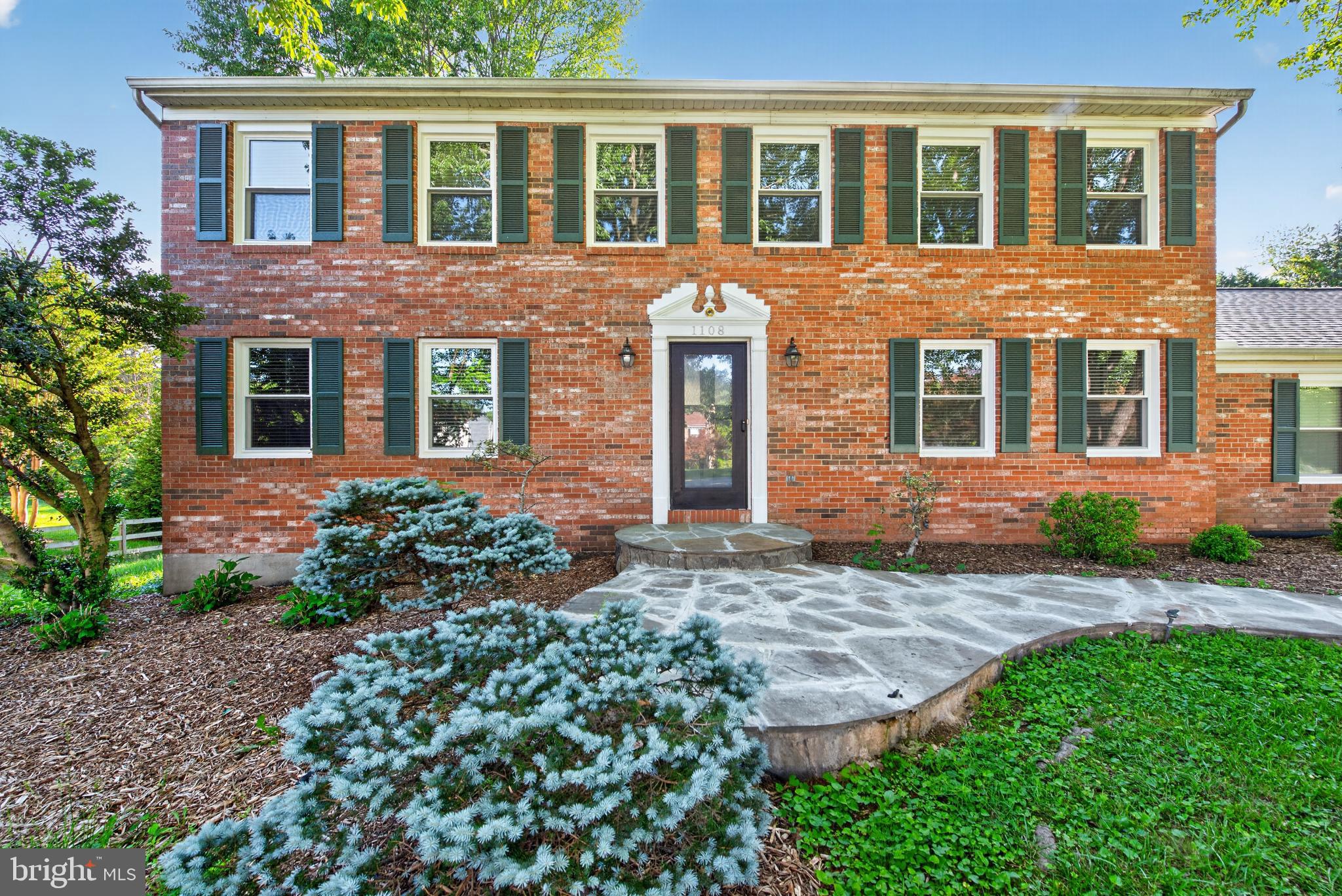 LOCKMEADE - Residential