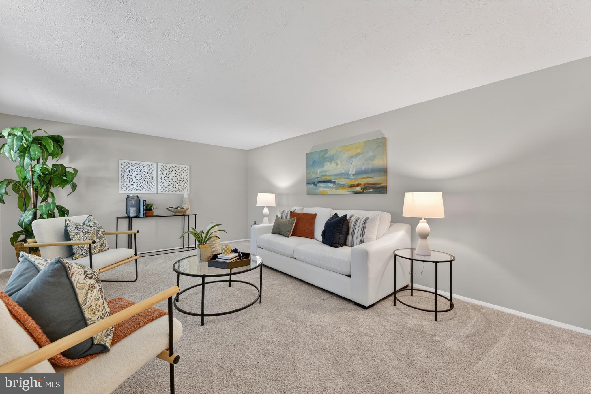 LOCKMEADE - Residential