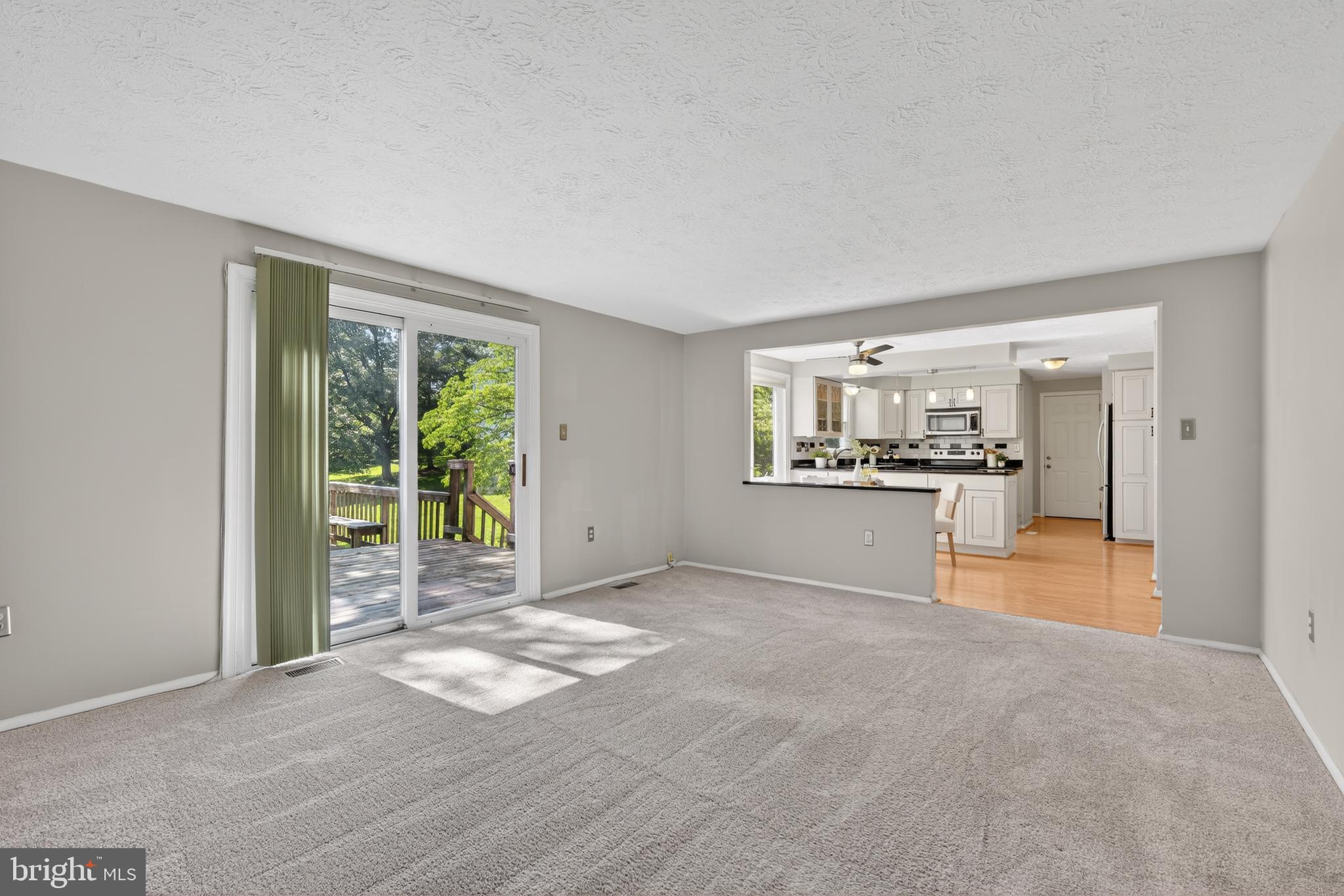 LOCKMEADE - Residential