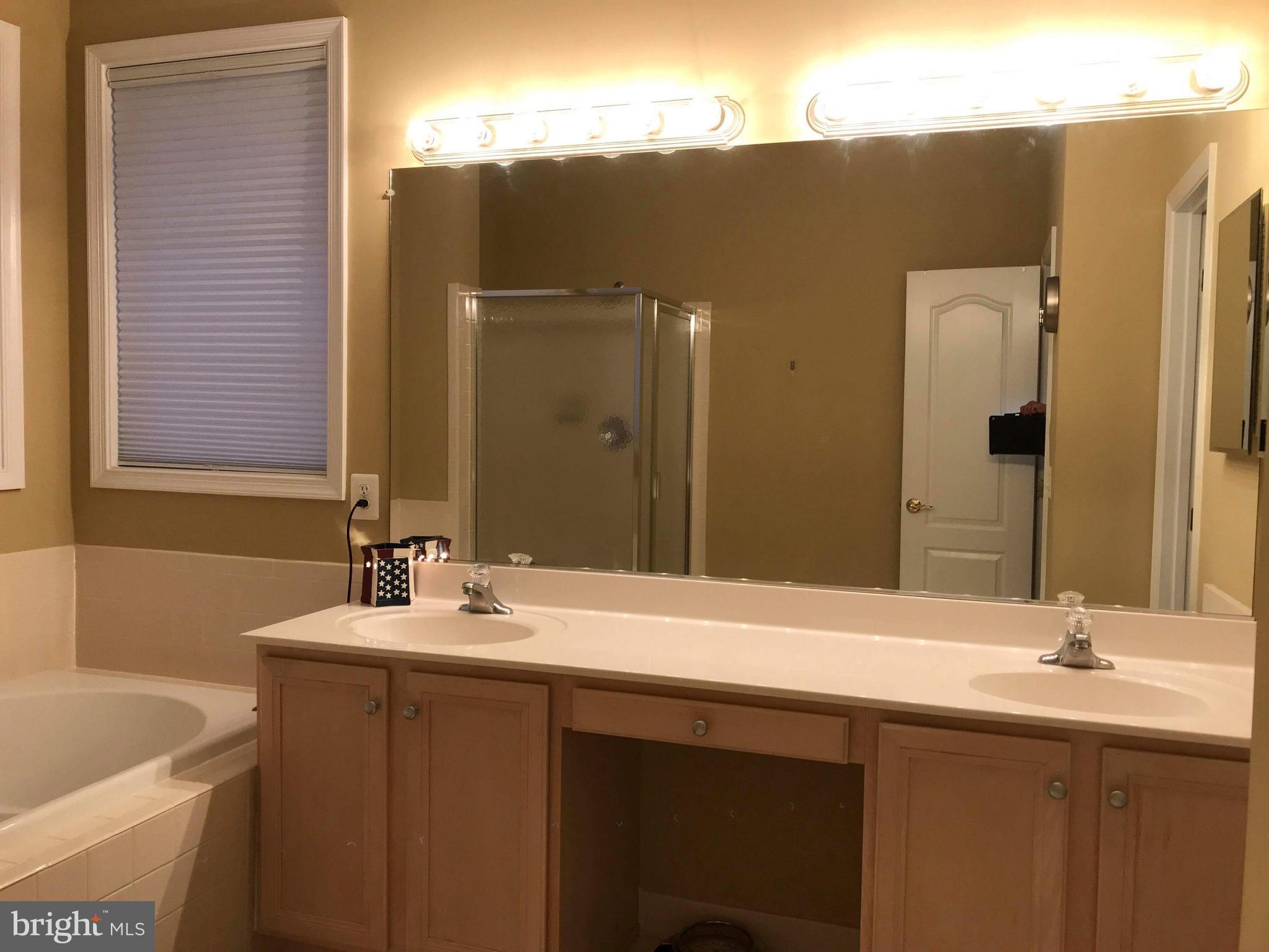 SPYGLASS HILL - Residential Lease