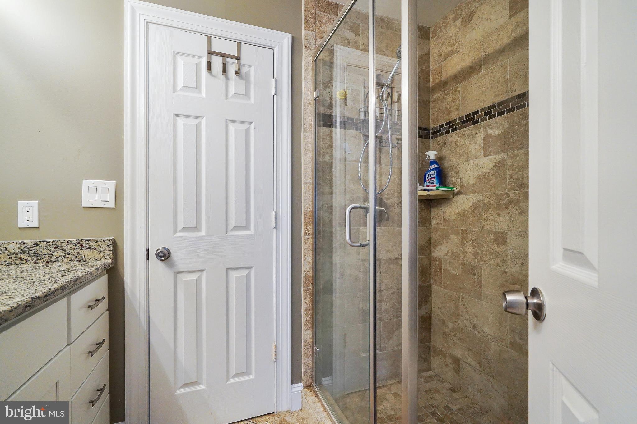 FAIRFIELD HOUSE - Residential