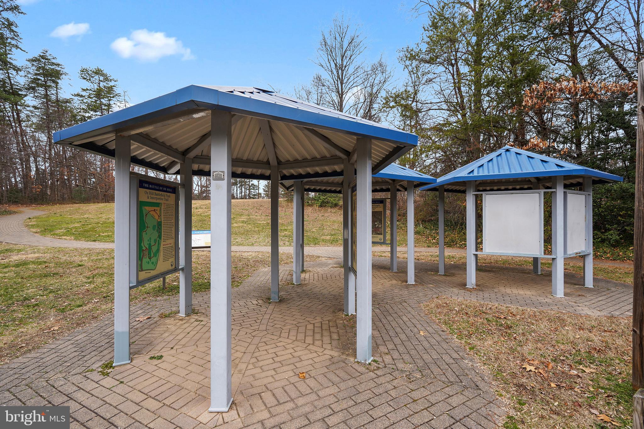 FAIRFIELD HOUSE - Residential