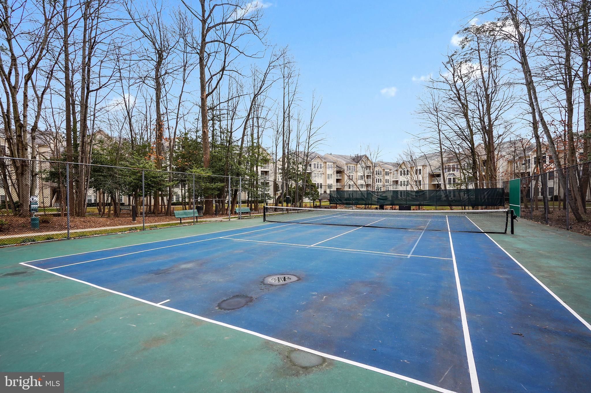 FAIRFIELD HOUSE - Residential