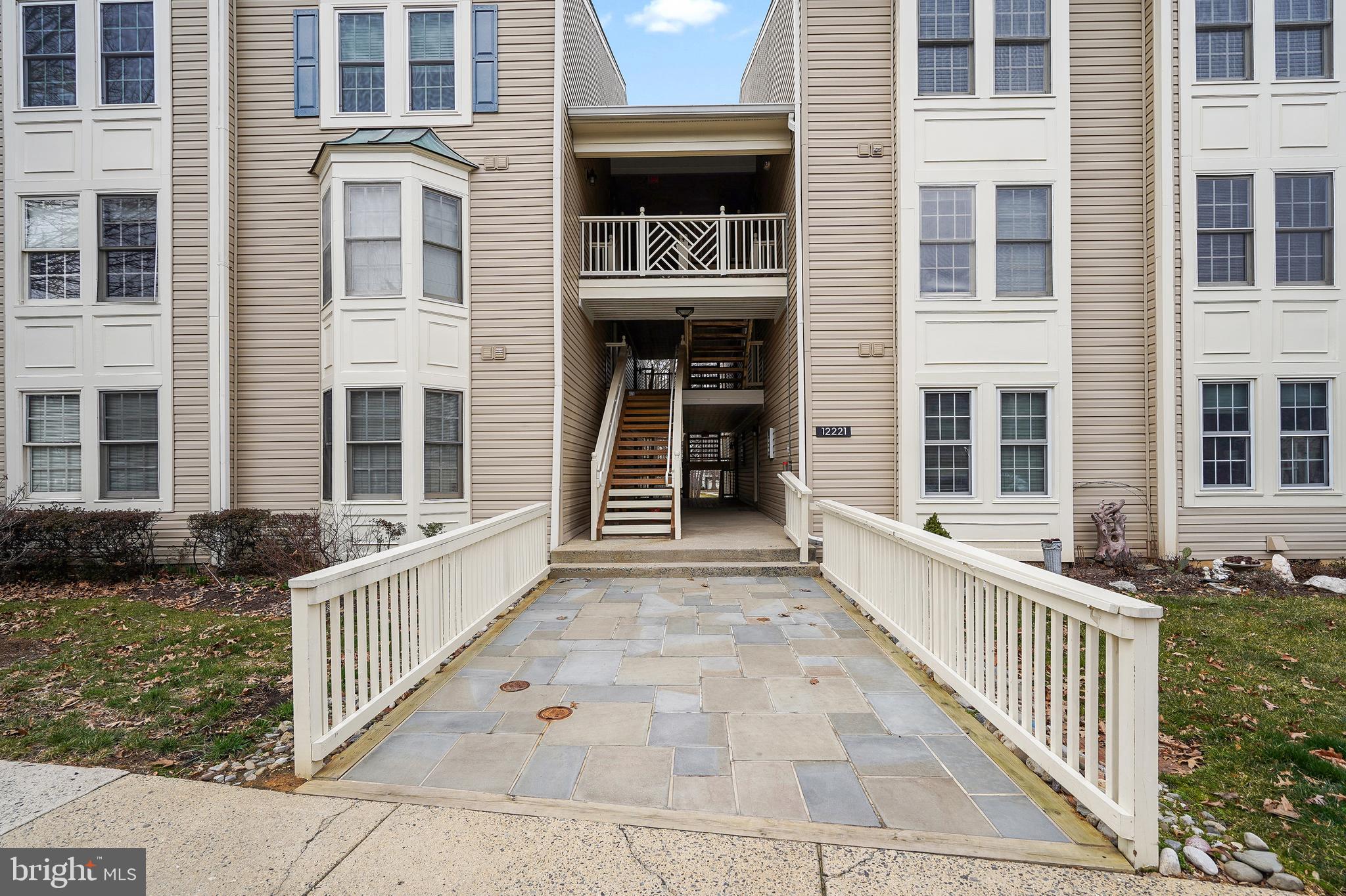 FAIRFIELD HOUSE - Residential