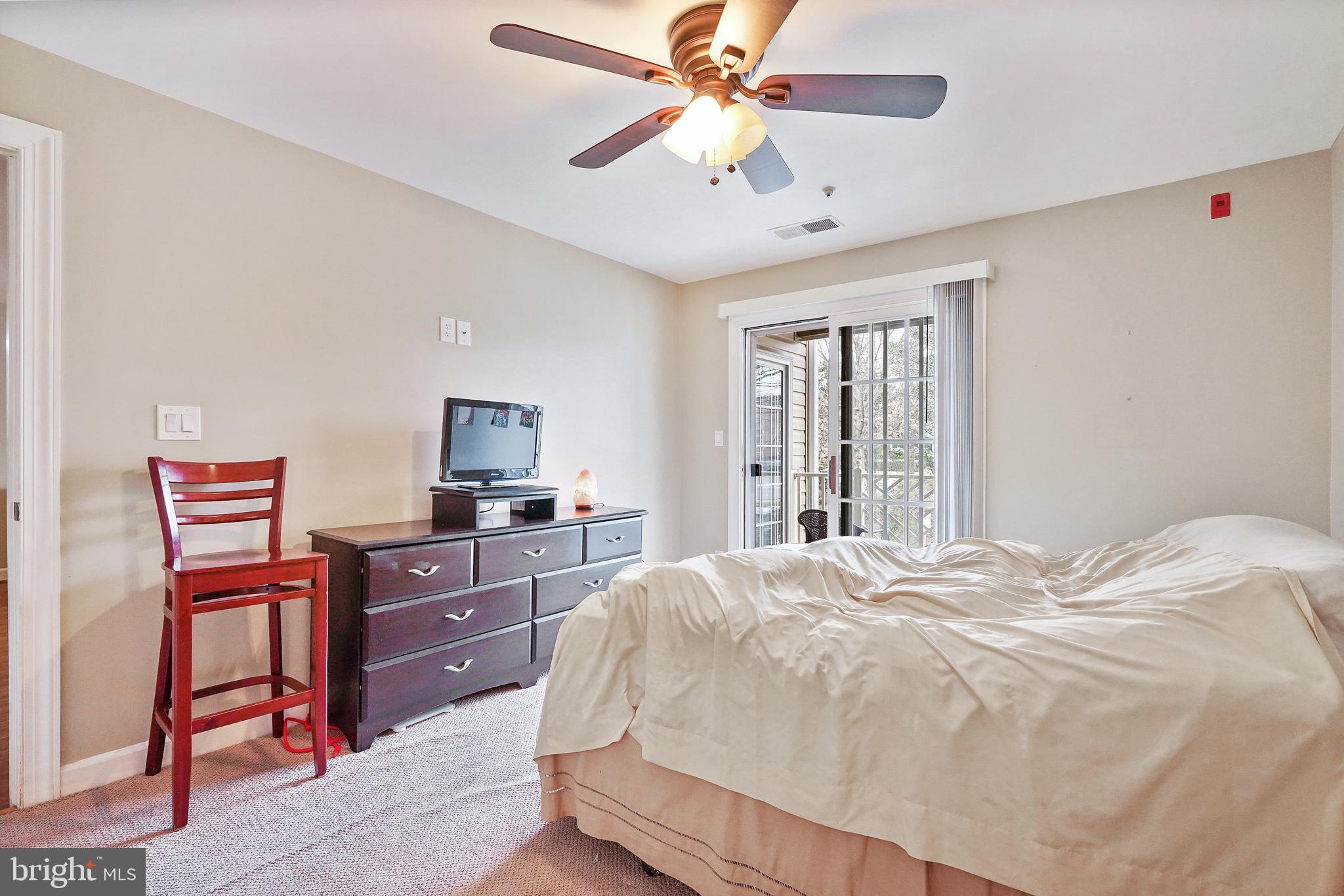 FAIRFIELD HOUSE - Residential