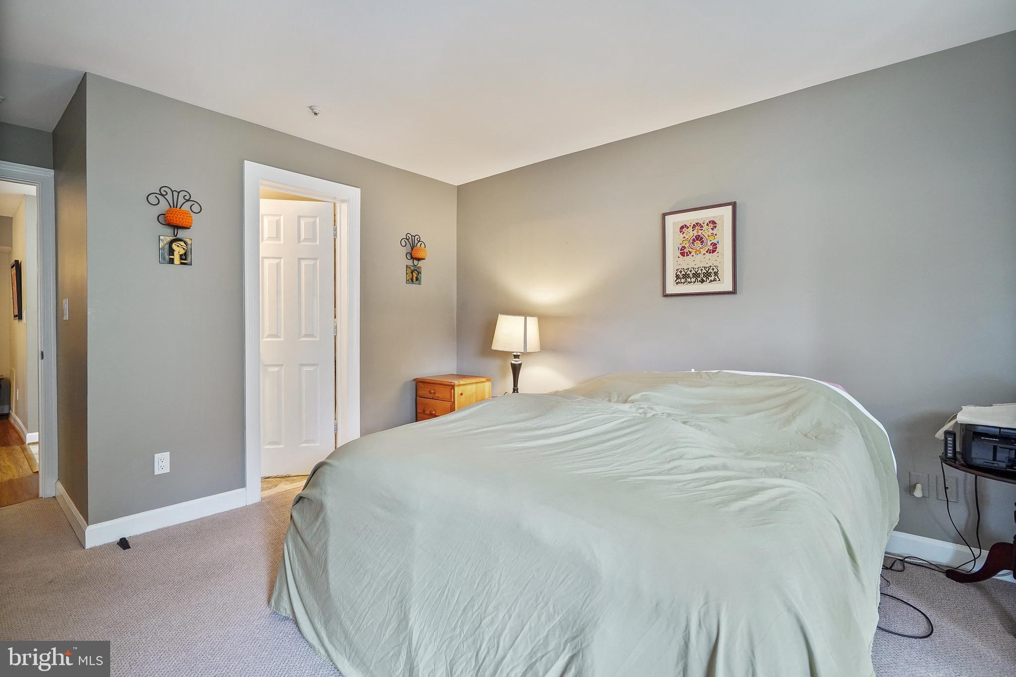 FAIRFIELD HOUSE - Residential