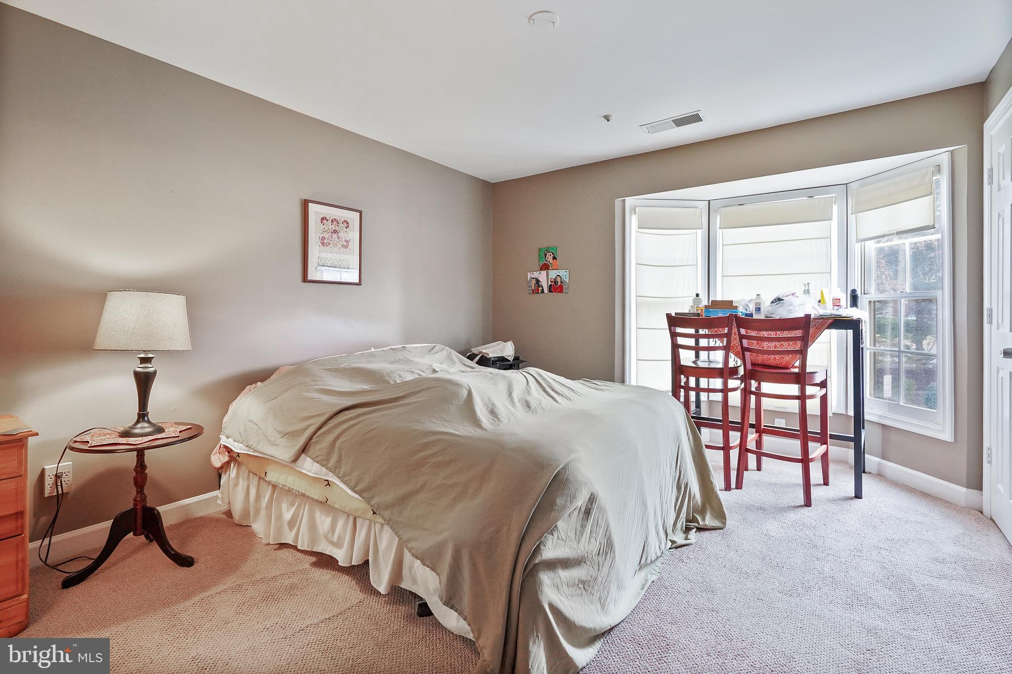 FAIRFIELD HOUSE - Residential