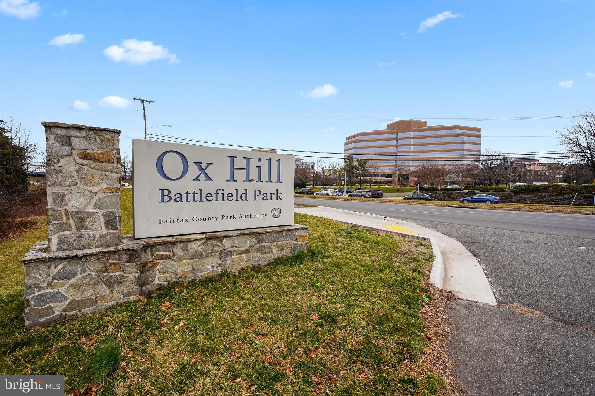 FAIRFIELD HOUSE - Residential