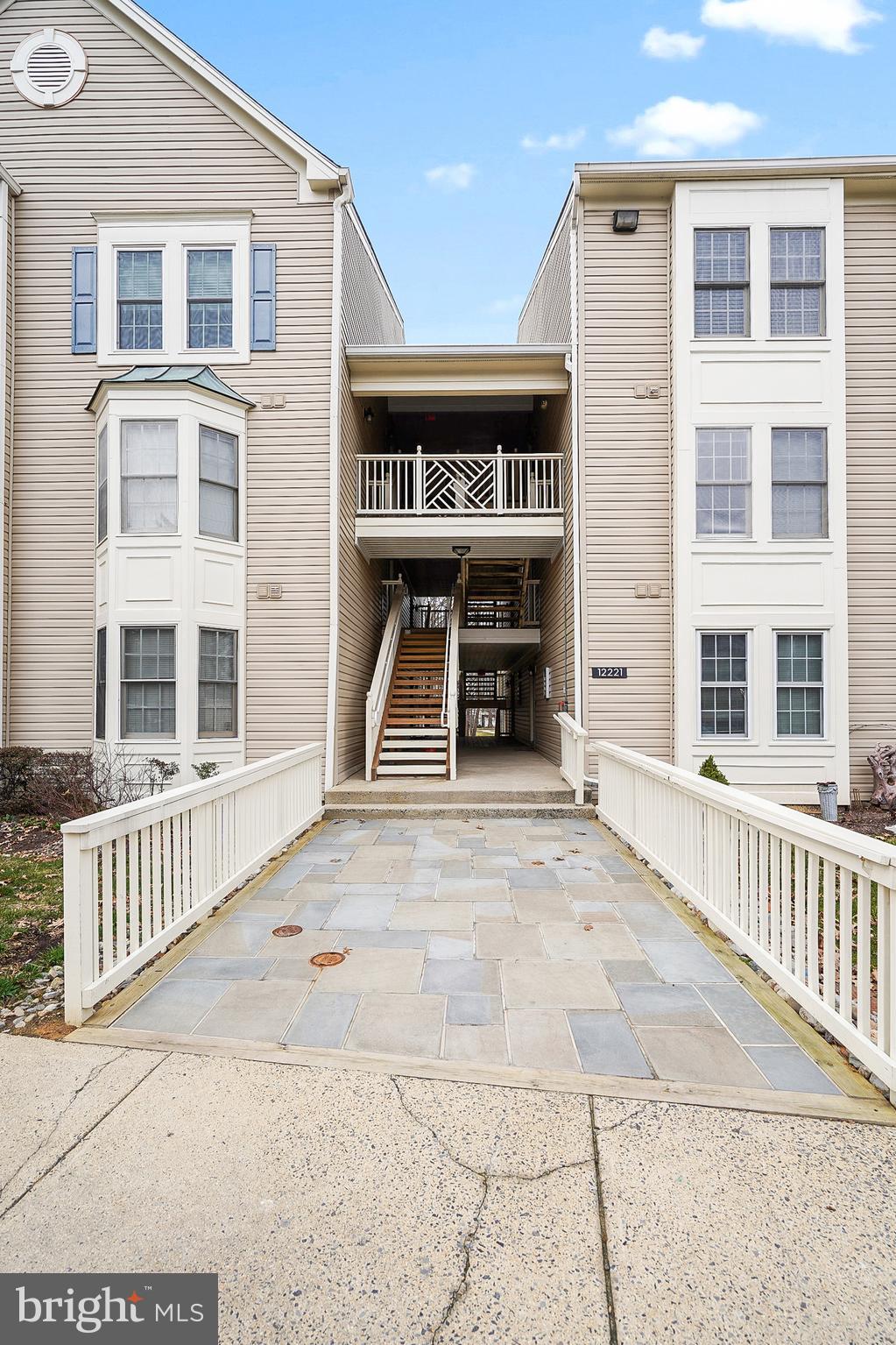 FAIRFIELD HOUSE - Residential