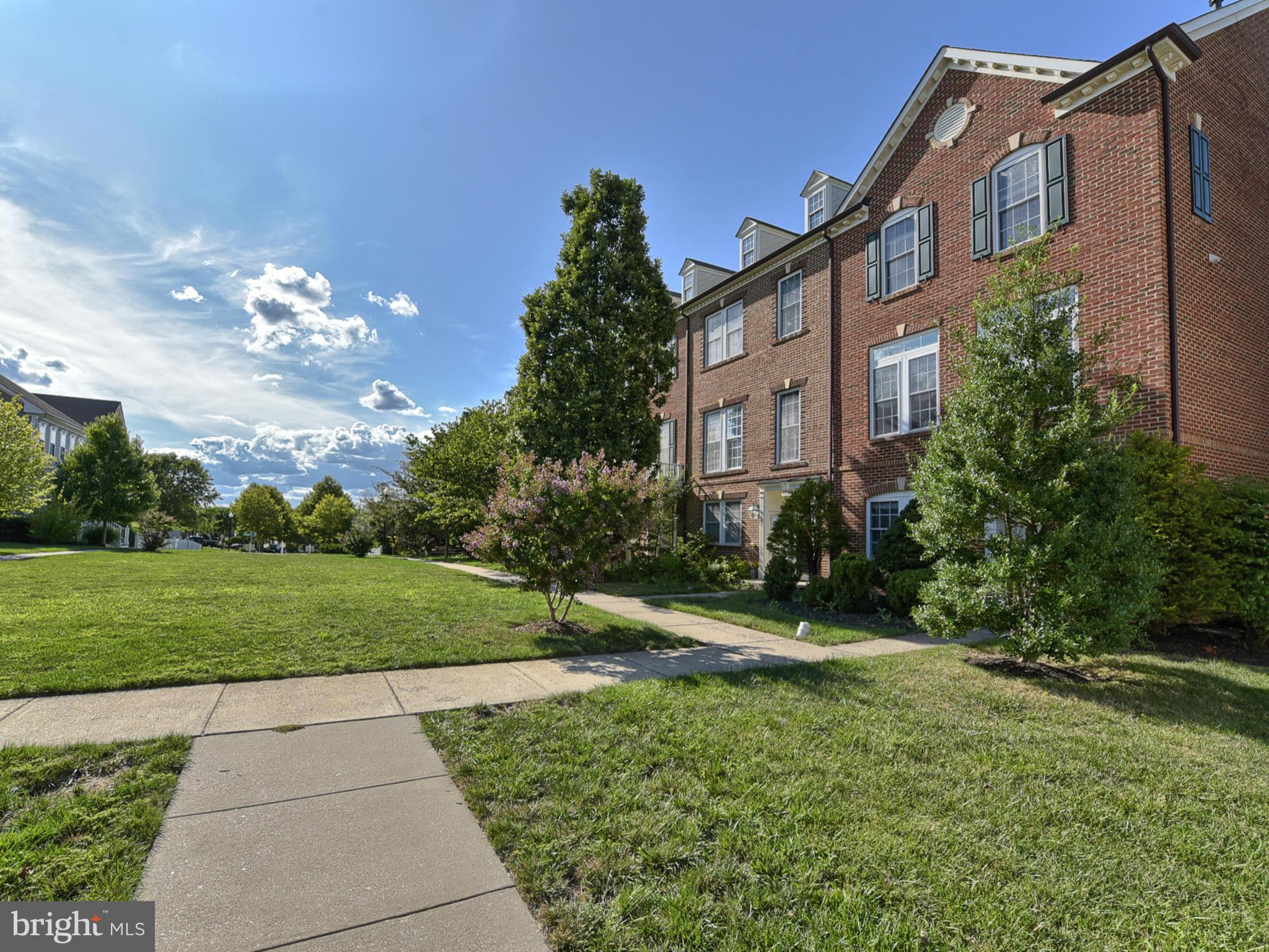 VILLAGES OF URBANA - Residential