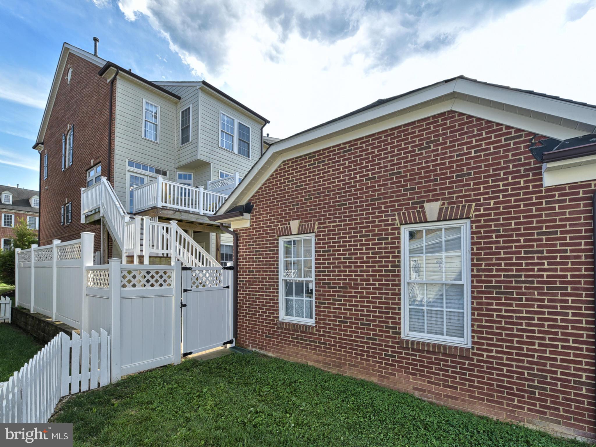 VILLAGES OF URBANA - Residential