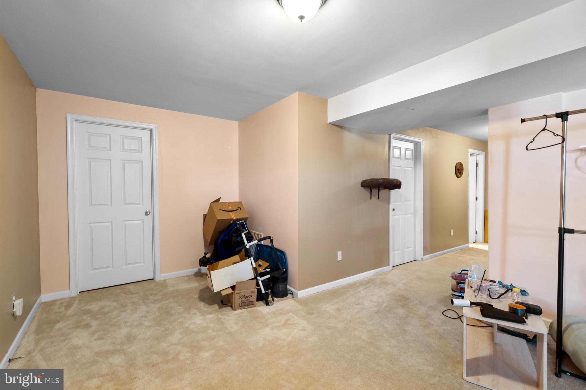 ARCHERS ROCK - Residential