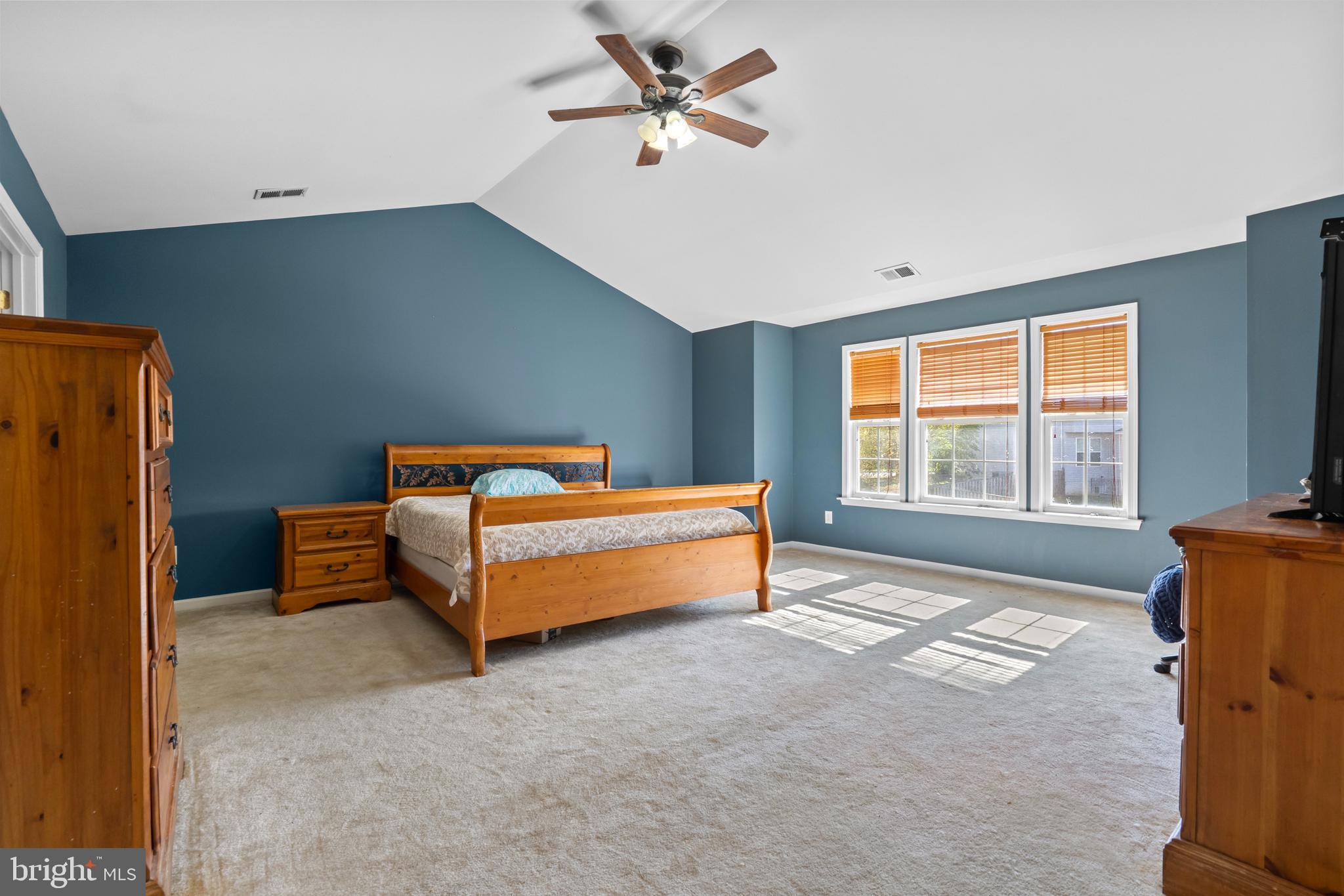 ARCHERS ROCK - Residential