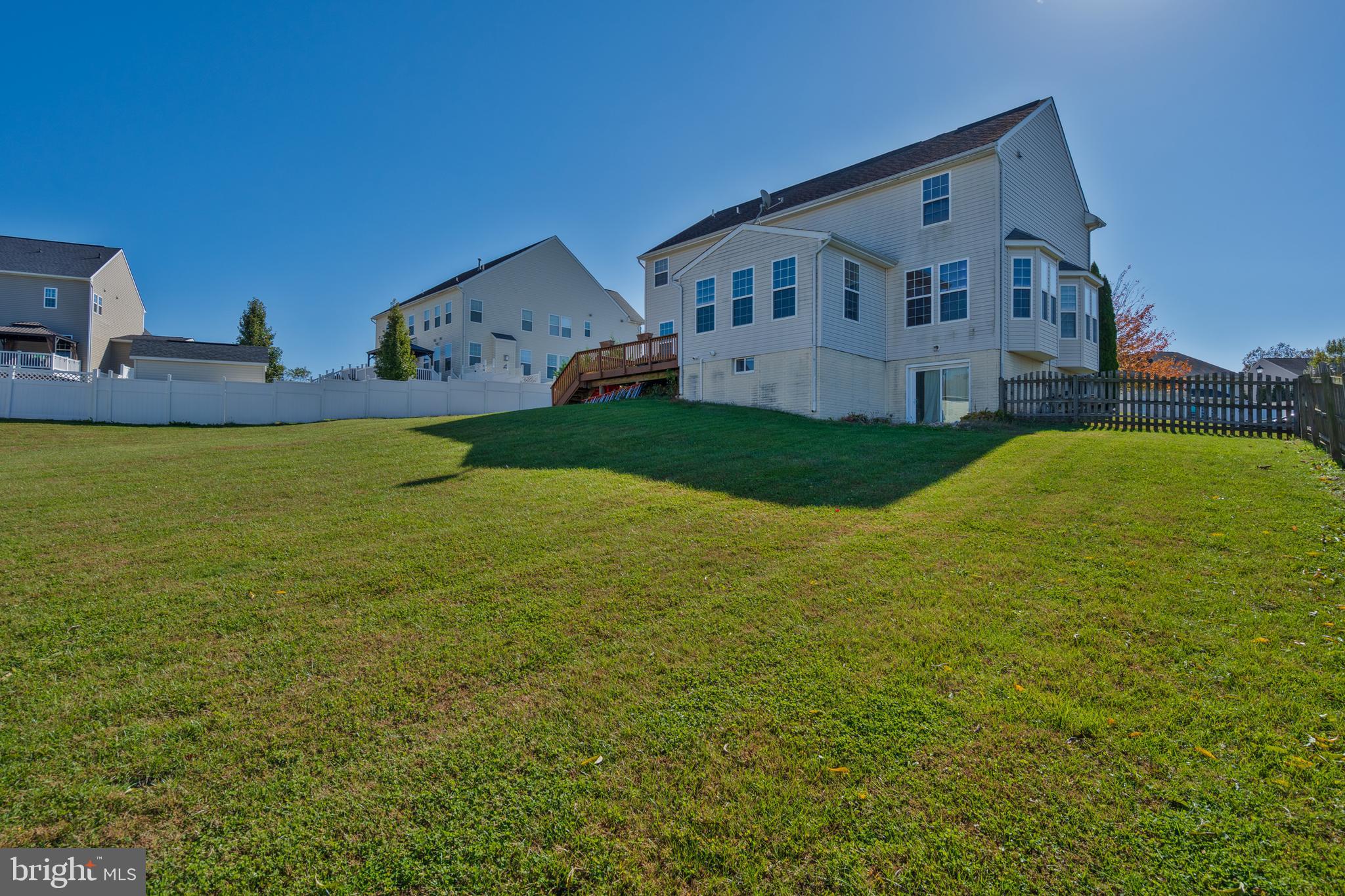 ARCHERS ROCK - Residential