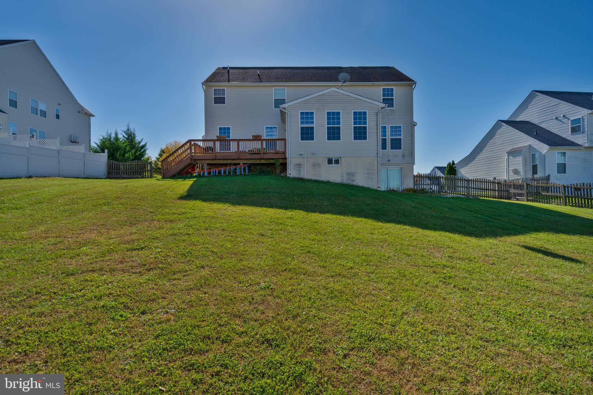 ARCHERS ROCK - Residential