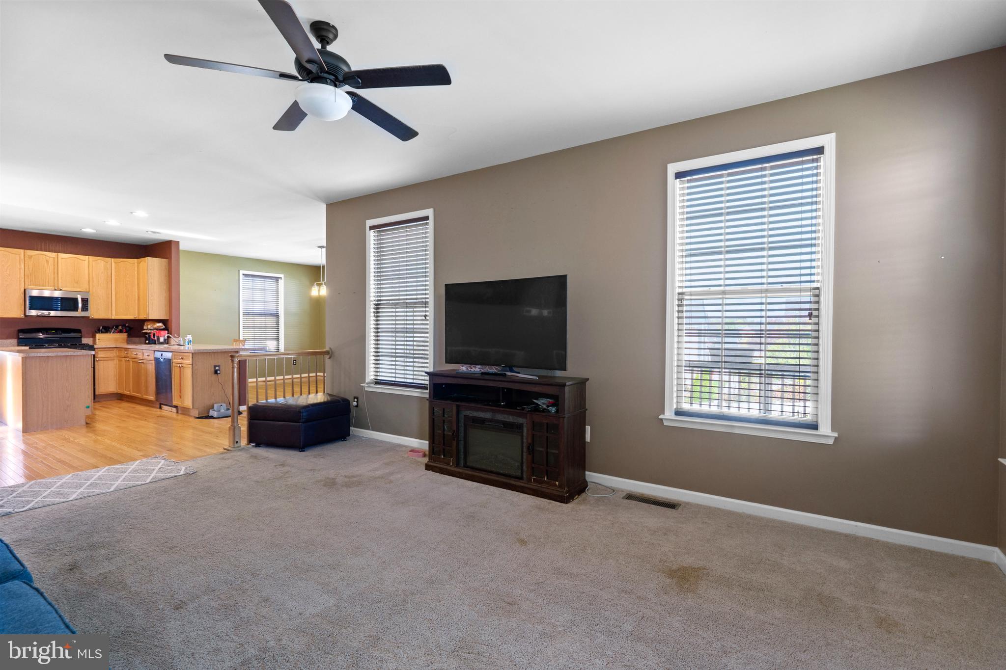 ARCHERS ROCK - Residential