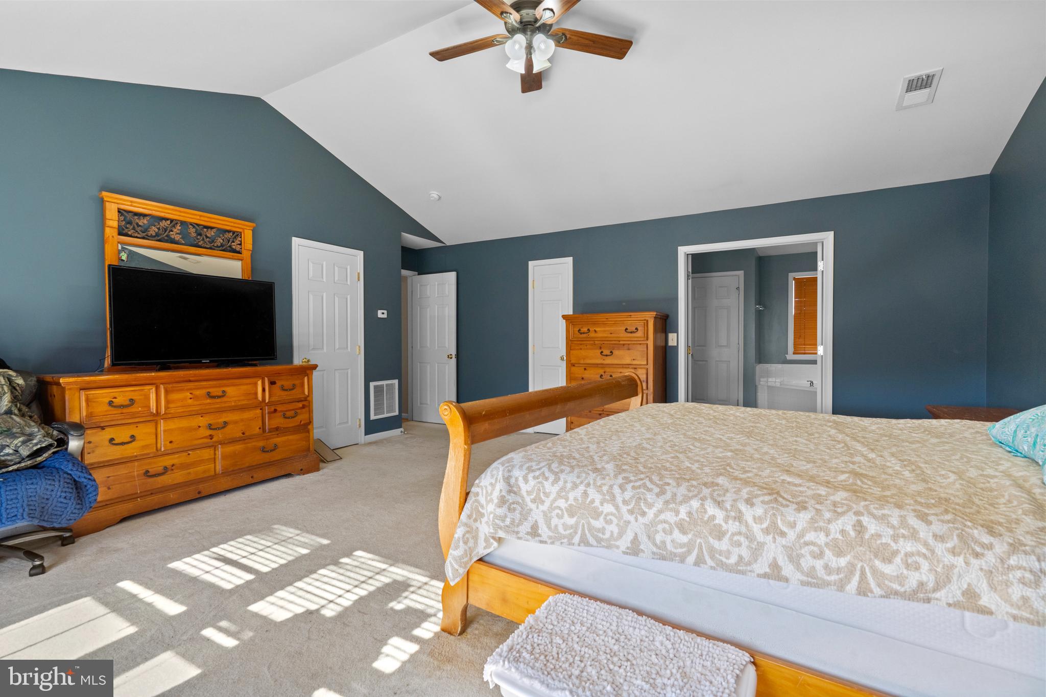 ARCHERS ROCK - Residential