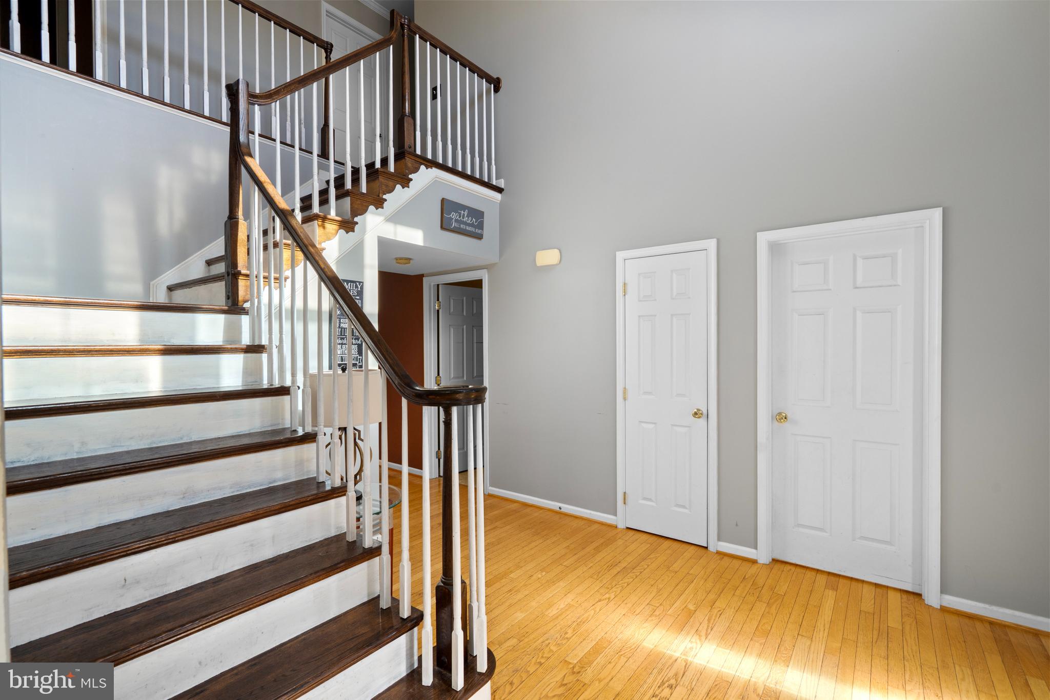 ARCHERS ROCK - Residential