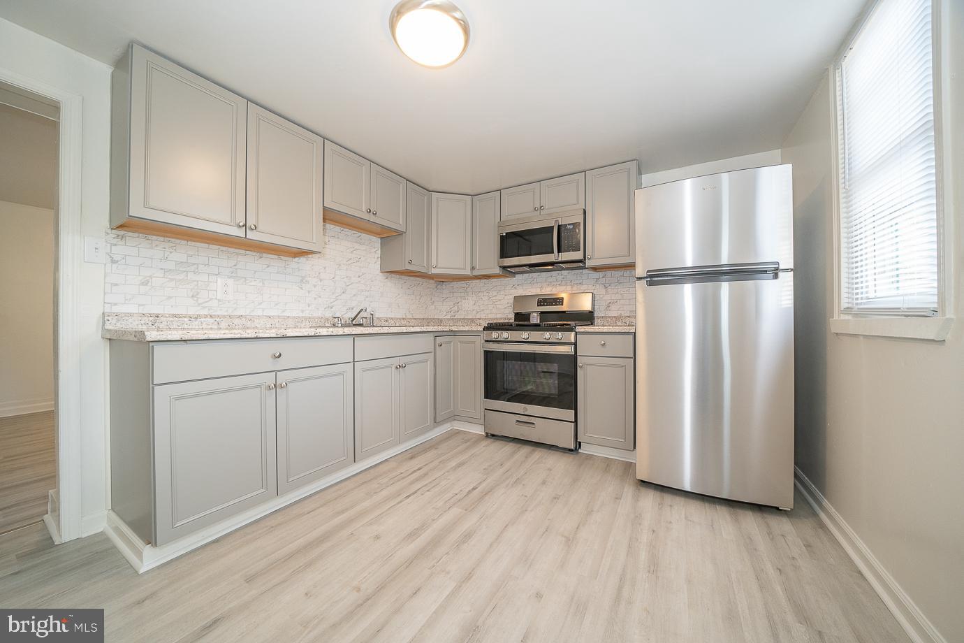 SOUTH MEDIA - Residential Lease