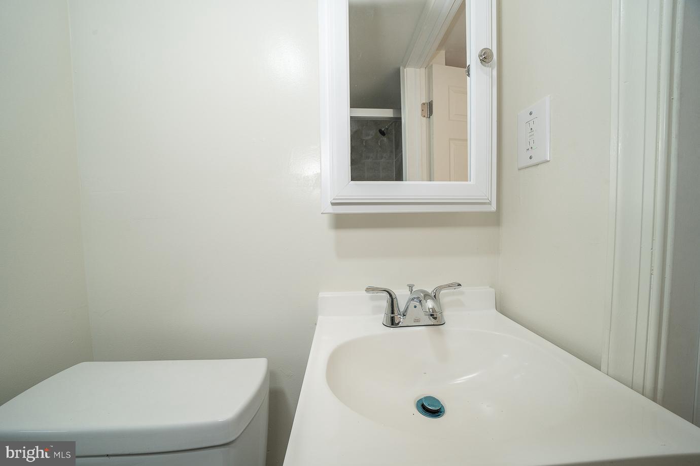 SOUTH MEDIA - Residential Lease