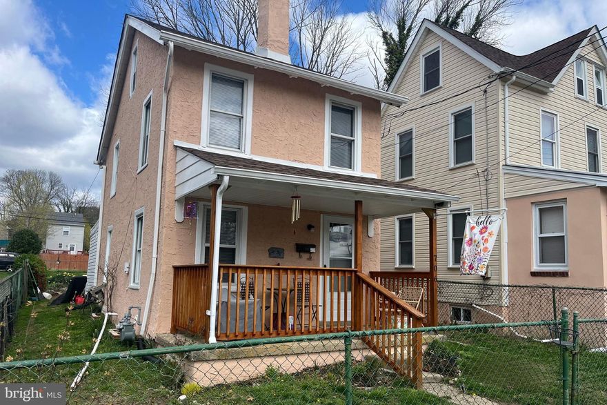 Beautifully renovated single family home in a wonderful neighborhood in South Media available for rent by June 1st! Enter through the front porch to the super bright living room with luxury vinyl plank flooring extending throughout the entire first floor. Walk through the spacious dining room and find the beautifully redone kitchen with stainless steel appliances, countertops, and tile backsplash. Outside the kitchen door is a large fenced in backyard with a nicely sized patio. Upstairs on the second level, you will find 2 good sized bedrooms with carpet and the full bathroom with step in tile shower. On the third floor is a bonus loft area which would be great for a small office or extra storage! In the basement, you will find a washer and gas dryer for laundry. The whole home has newer HVAC and central air. It is in an excellent location only minutes away from all that downtown Media has to offer with quick access to Blue Route and Philadelphia so make your appointment today!