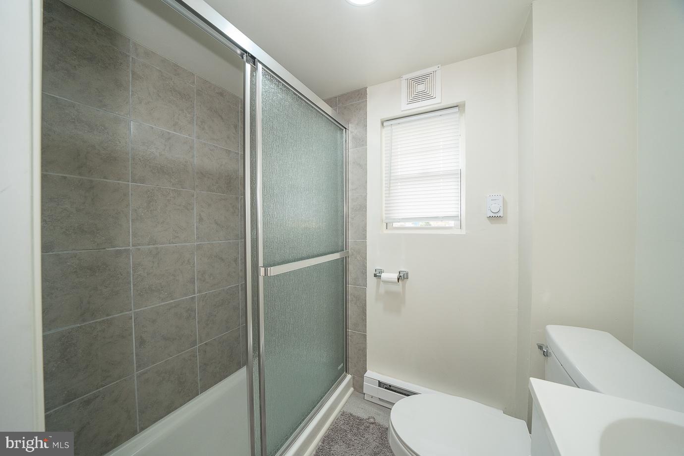 SOUTH MEDIA - Residential Lease