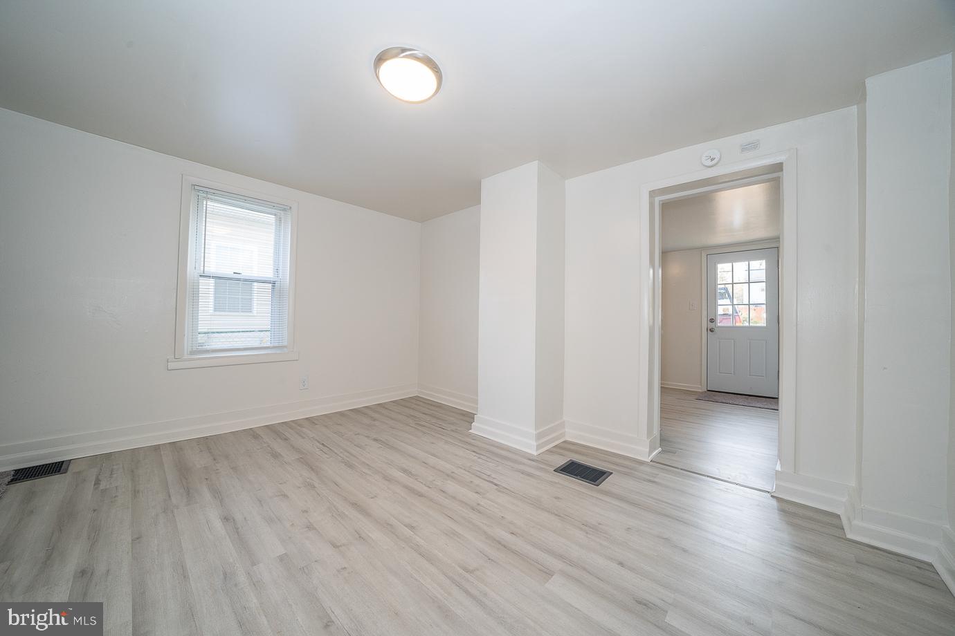 SOUTH MEDIA - Residential Lease