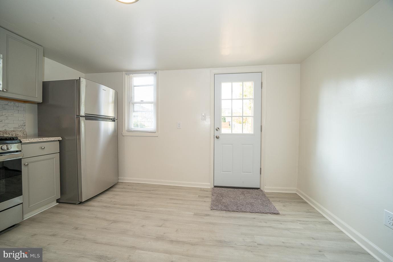 SOUTH MEDIA - Residential Lease