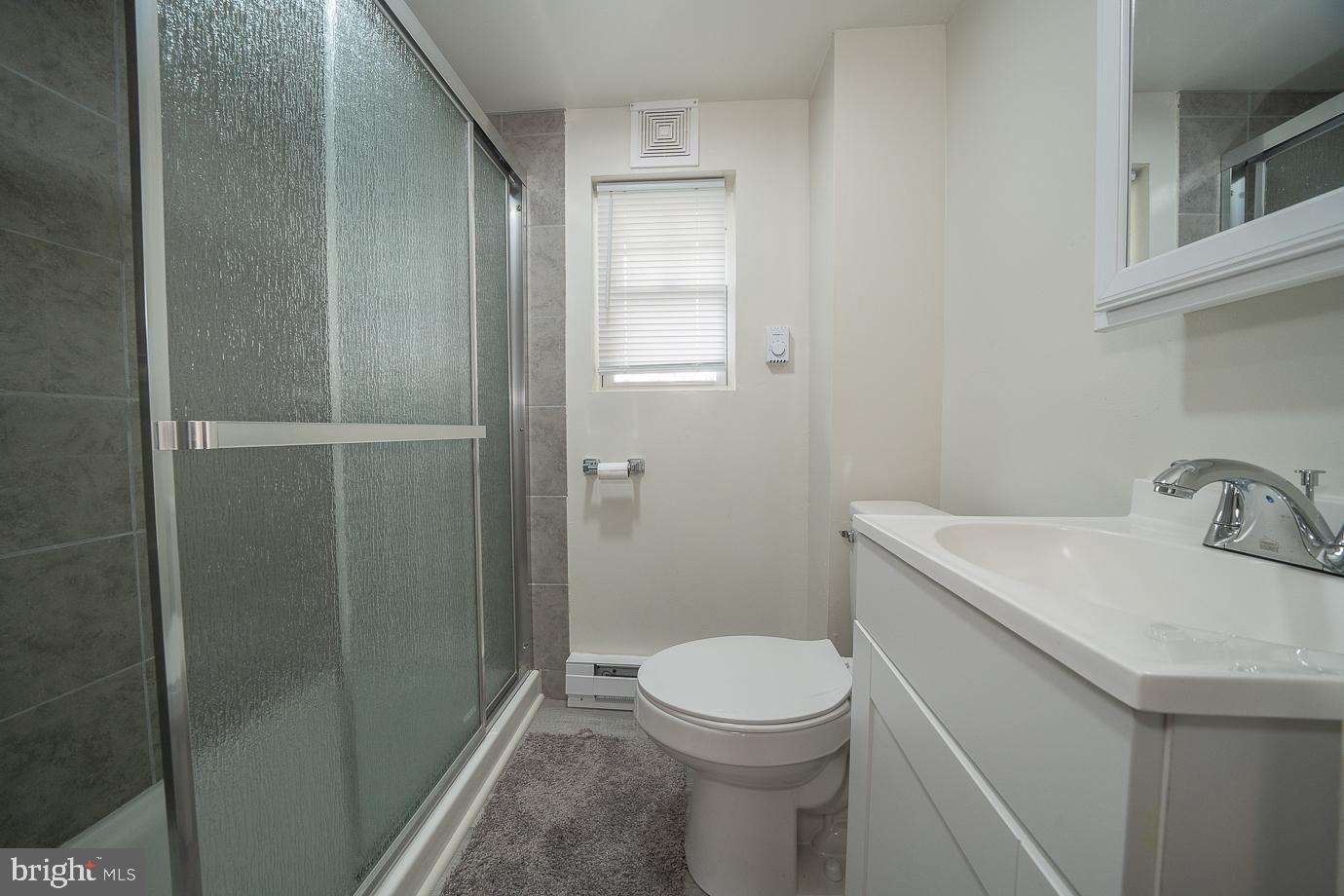 SOUTH MEDIA - Residential Lease