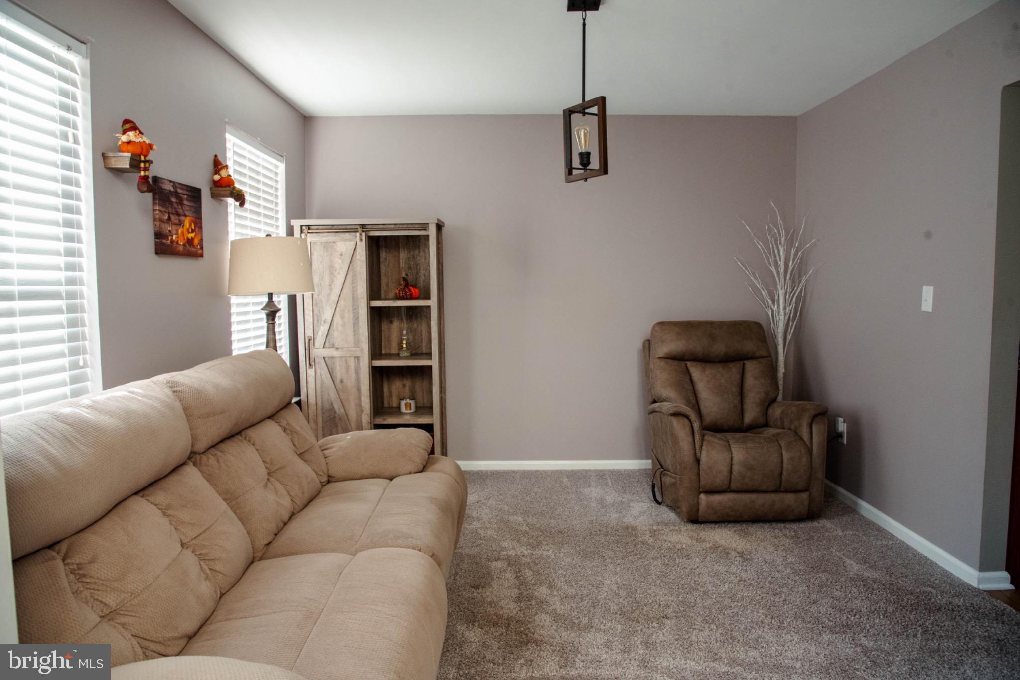 1134 VIRGINIA WAY