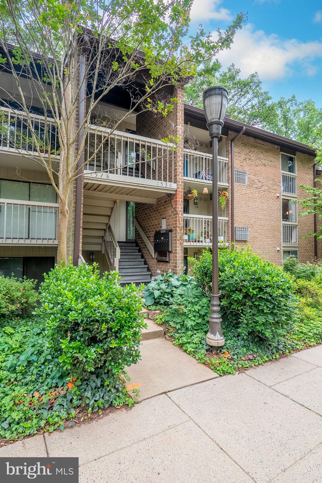 LAKEVIEW - Residential Lease