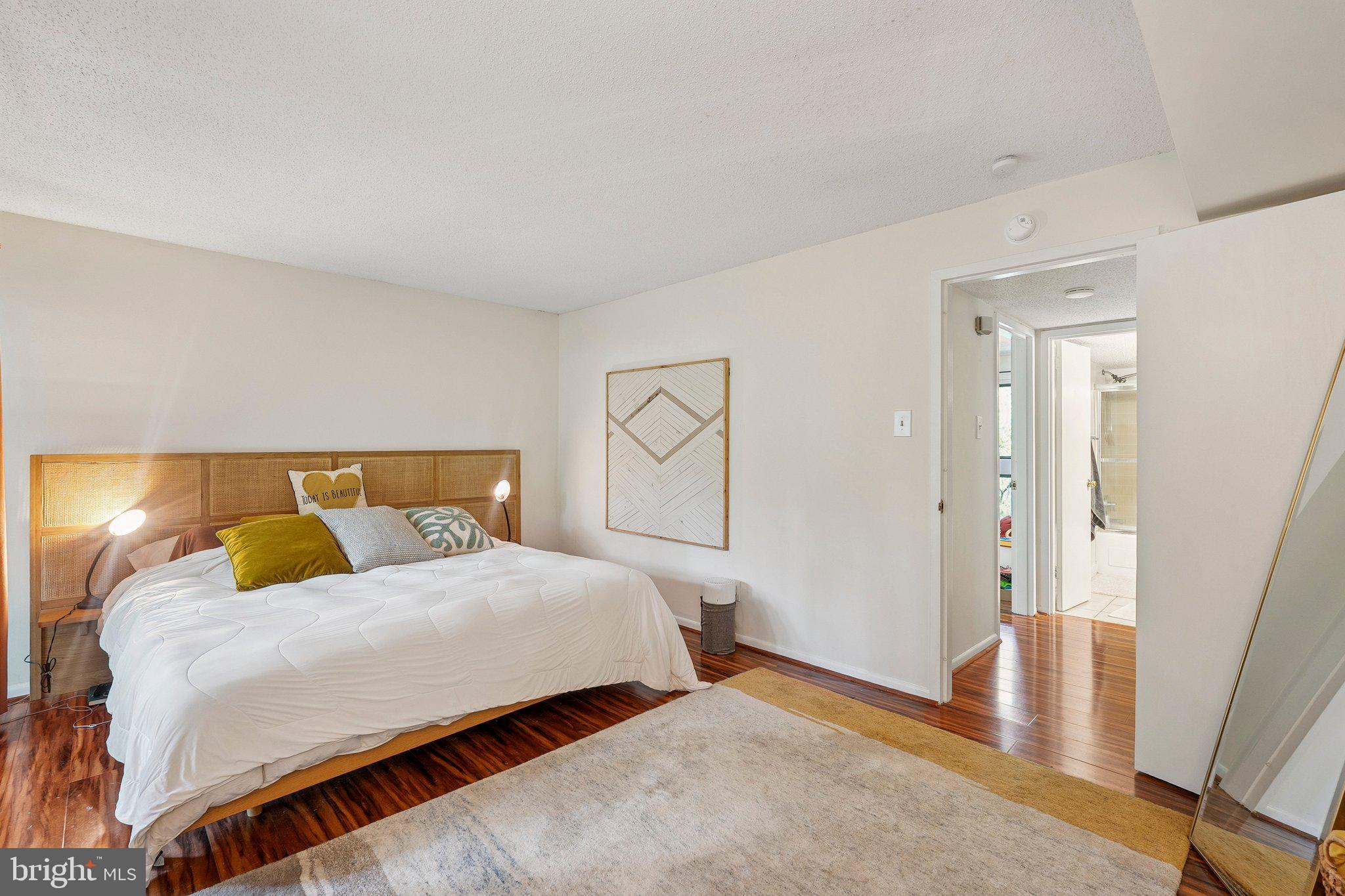 LAKEVIEW - Residential Lease