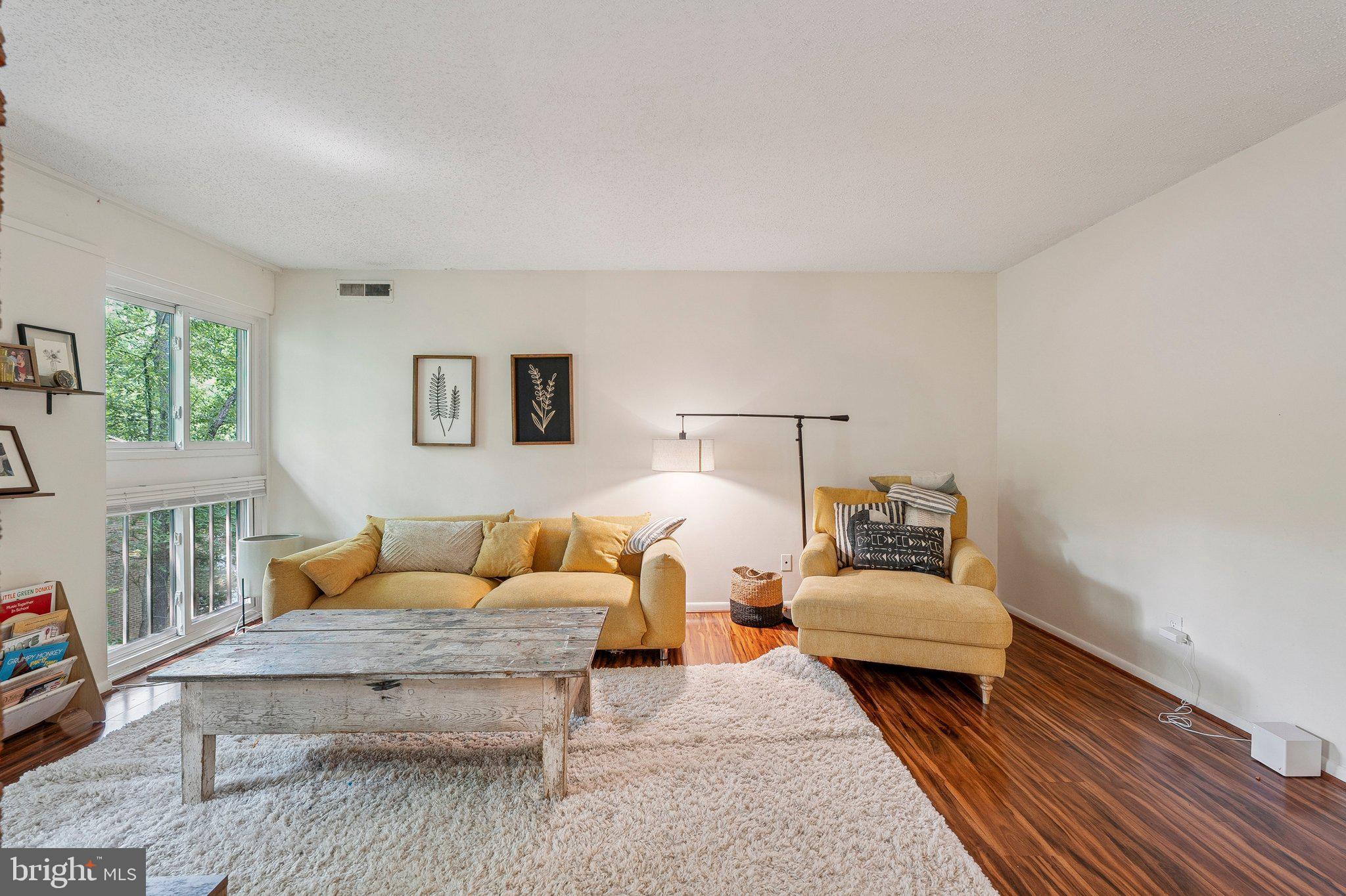 LAKEVIEW - Residential Lease