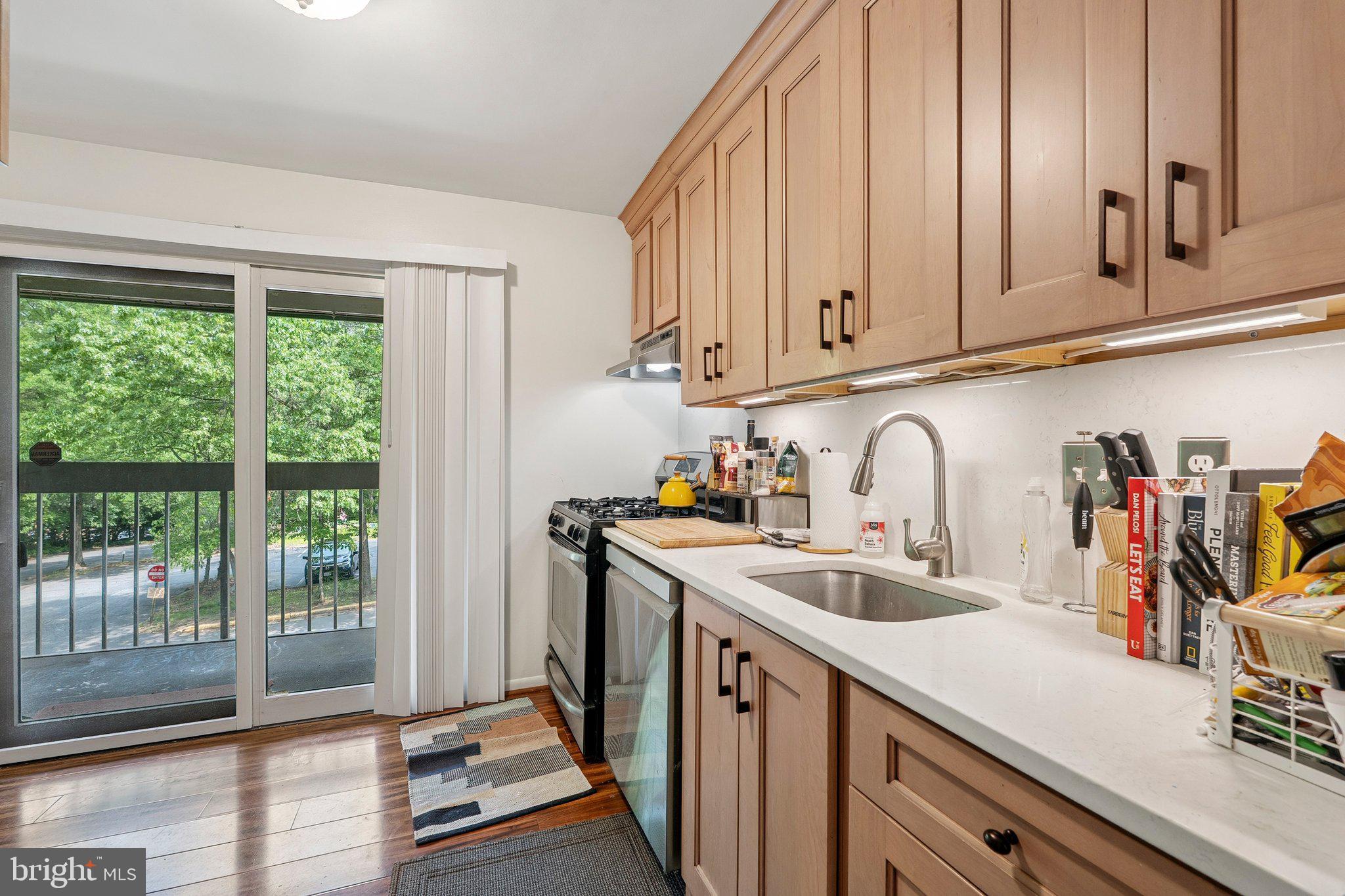 LAKEVIEW - Residential Lease