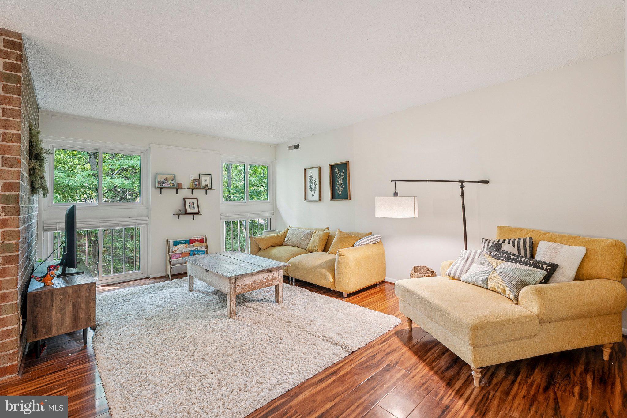 LAKEVIEW - Residential Lease