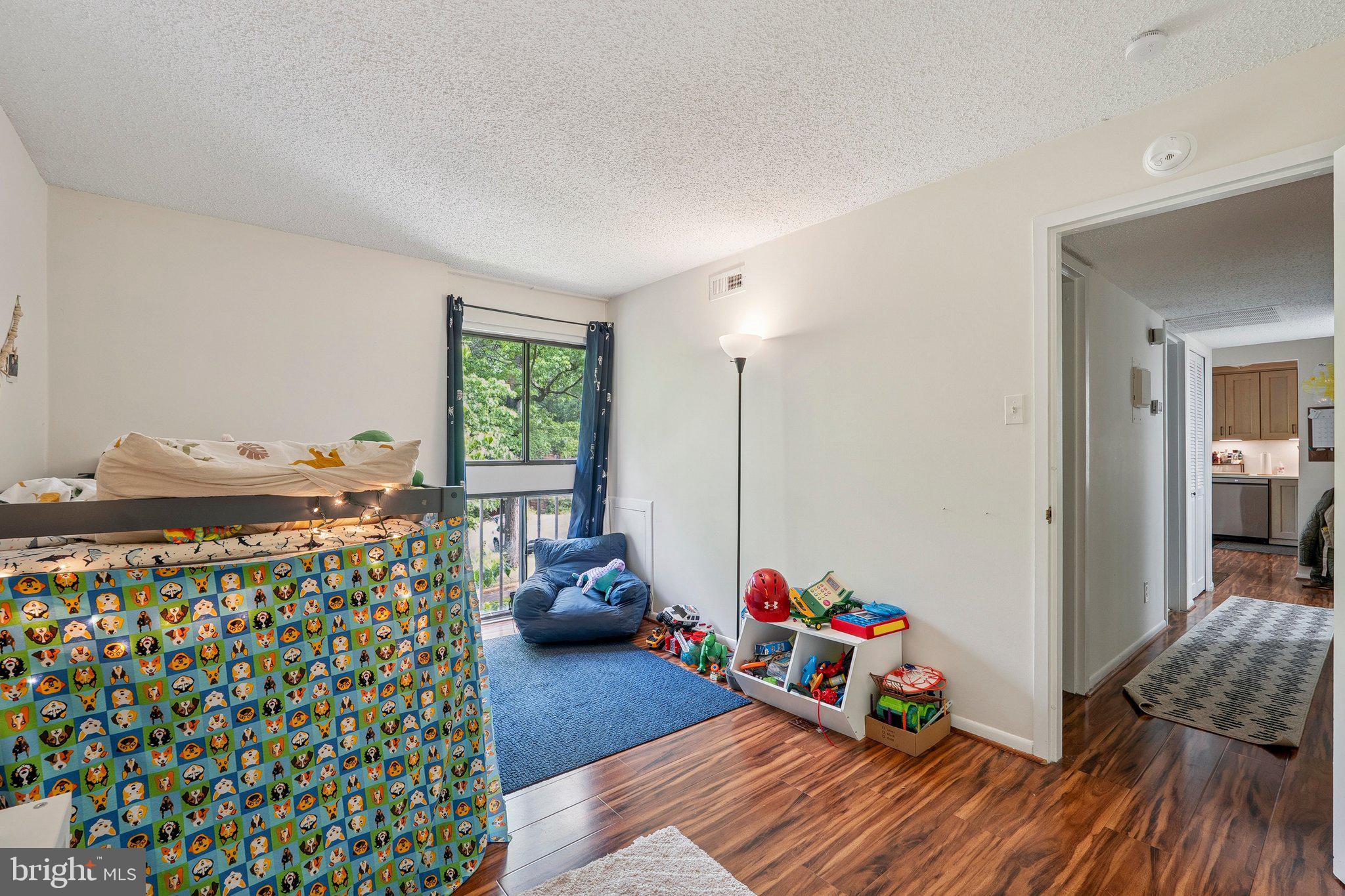 LAKEVIEW - Residential Lease