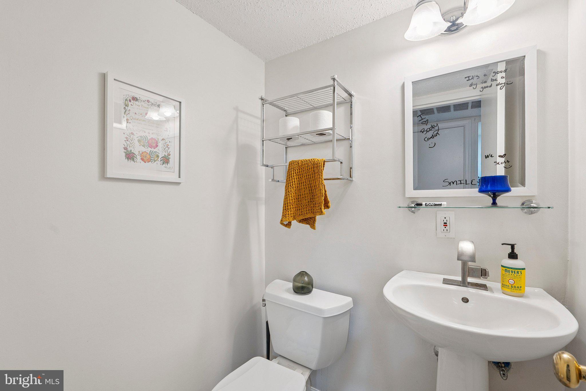 LAKEVIEW - Residential Lease