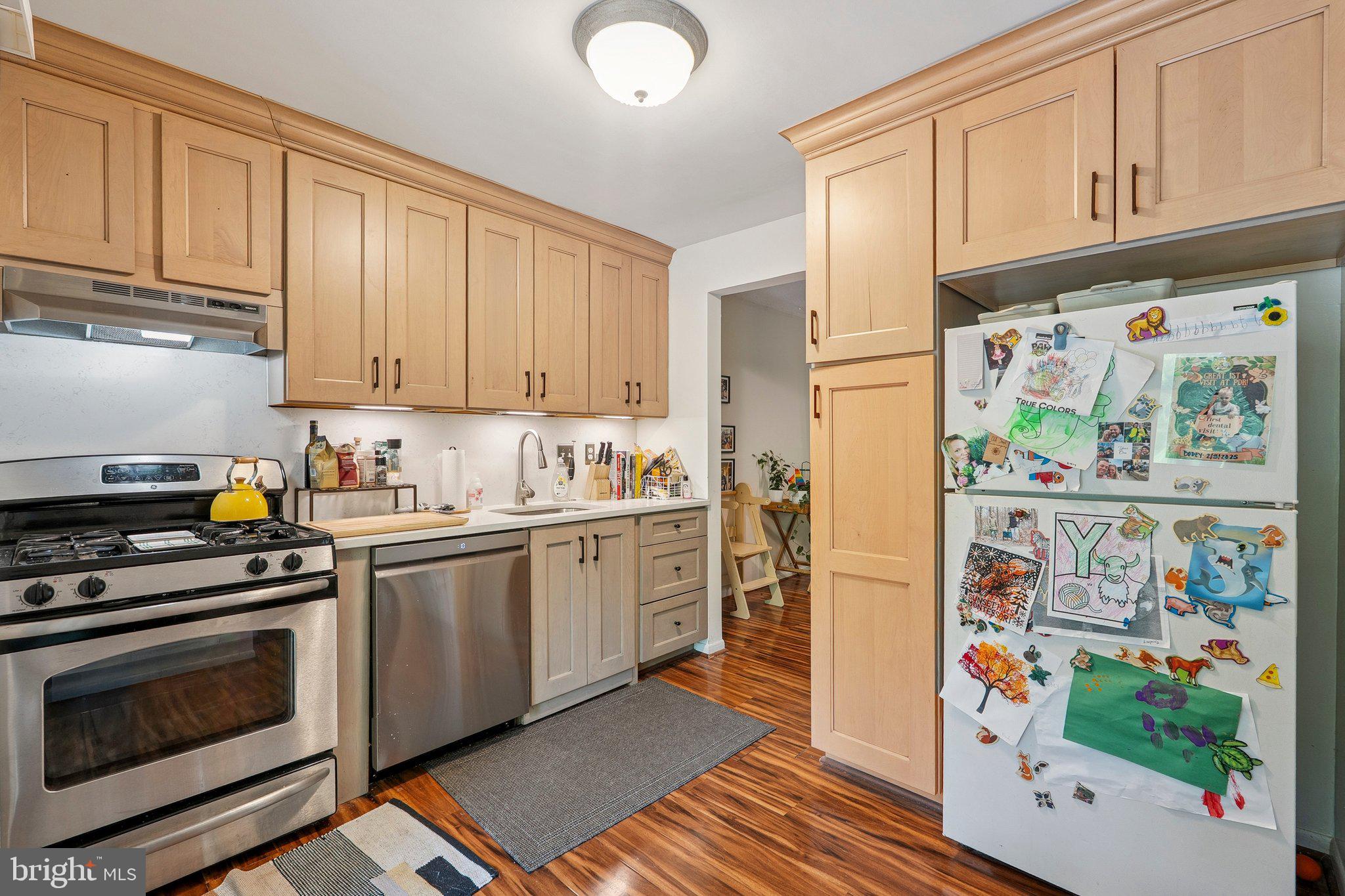 LAKEVIEW - Residential Lease