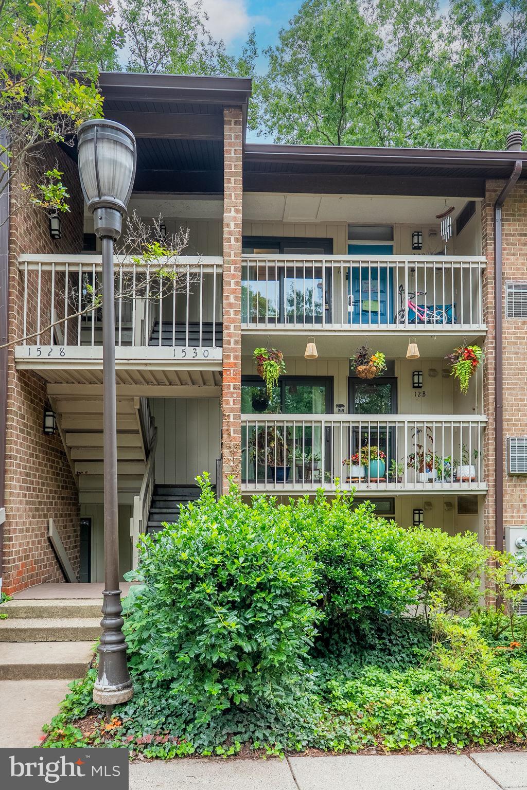 LAKEVIEW - Residential Lease