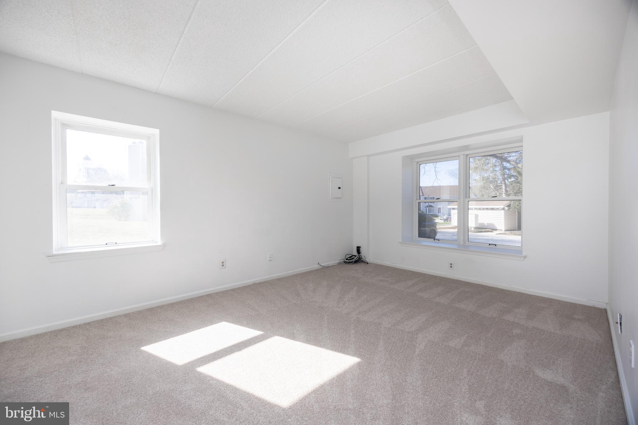 SPRINGHILL FARM - Residential