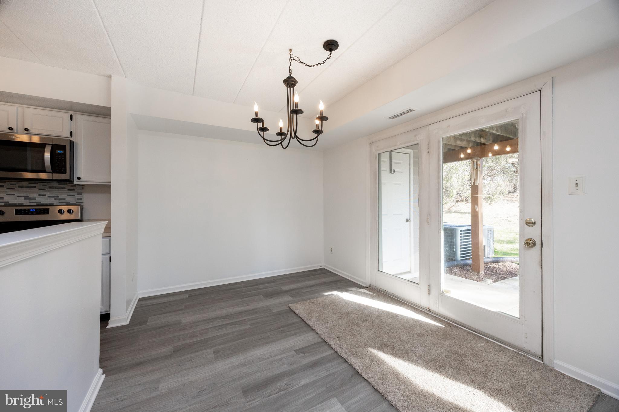 SPRINGHILL FARM - Residential